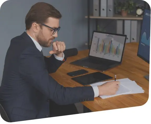 Experiencia financiera y proceso de consultoría